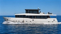AMARAL D.O.O. - AMARAL WAVERUNNER 76 - exteriors