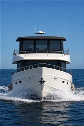 AMARAL D.O.O. - AMARAL WAVERUNNER 76 - exteriors
