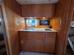 UNIESSE - UNIESSE 42 - interiors