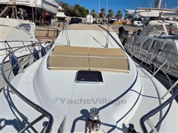 UNIESSE - UNIESSE 42 - exteriors