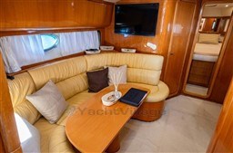 UNIESSE - UNIESSE 42 - interiors