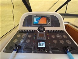 UNIESSE - UNIESSE 42 - electronic