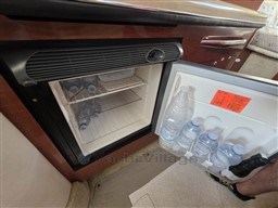 SEA RAY - SEA RAY 335 DANCER - interiors