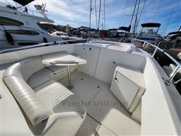 INTREPID - INTREPID 3560 CUDDY - exteriors