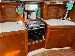 BENETEAU - OCEANIS 381 CLIPPER - interiors
