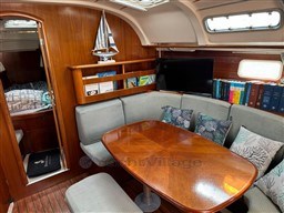 BENETEAU - OCEANIS 381 CLIPPER - interiors