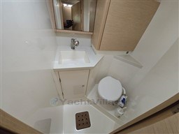 MORE YACHTS - MORE 40 - interiors