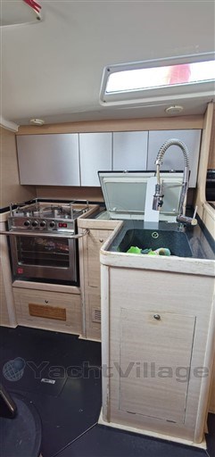 COMAR YACHTS - COMET 45s - interiors