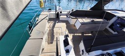 DUFOUR YACHTS - DUFOUR 530 - exteriors