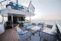 GULF CRAFT - MAJESTY 112 - exteriors