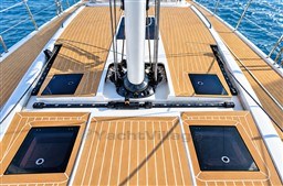 ELEVA YACHTS - ELEVA FIFTY - exteriors