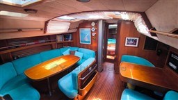COMAR YACHTS - PHOENIX 50 - interiors