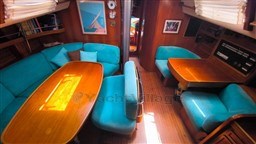 COMAR YACHTS - PHOENIX 50 - interiors