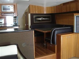 HATTERAS YACHTS - HATTERAS 68 - interiors