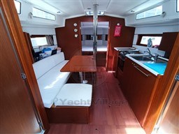 BENETEAU - OCEANIS 38.1 - interiors