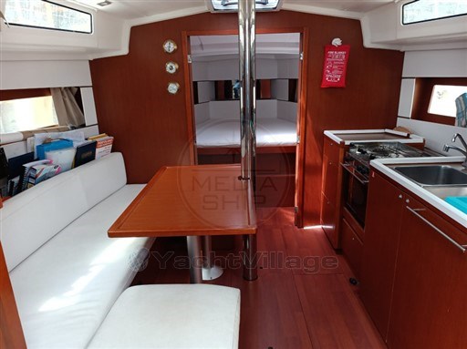 BENETEAU - OCEANIS 38.1 - interiors