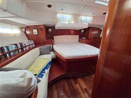 BENETEAU - BENETEAU 57 - interiors