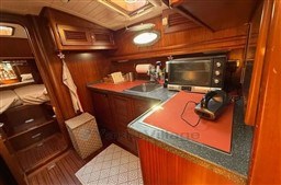 EGEMAR - LIBERTY 35 - interiors