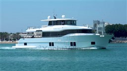 GULF CRAFT - NOMAD 70 SUV - exteriors