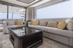 GULF CRAFT - NOMAD 70 SUV - interiors