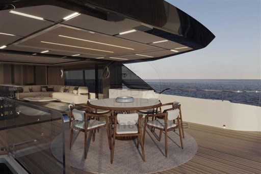 GULF CRAFT - MAJESTY 111 - exteriors
