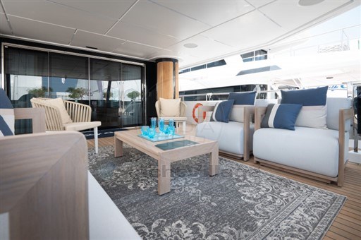 GULF CRAFT - MAJESTY 111 - exteriors