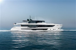 GULF CRAFT - MAJESTY 111 - exteriors