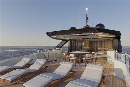 GULF CRAFT - MAJESTY 111 - exteriors