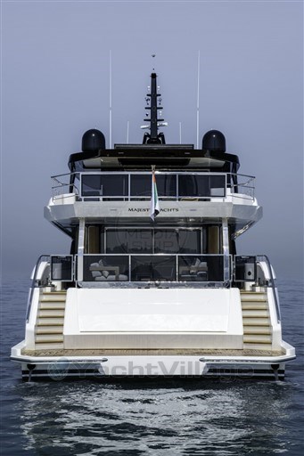 GULF CRAFT - MAJESTY 111 - exteriors