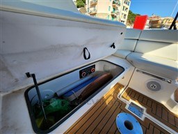 REGAL MARINE - REGAL 3350 - exteriors