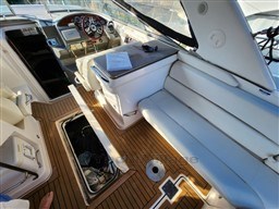 REGAL MARINE - REGAL 3350 - exteriors