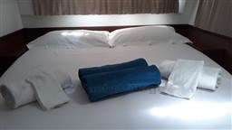 LAGOON YACHTS - LAGOON 42 - interiors