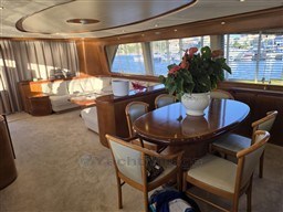 VERSILCRAFT - FALCON 80 - interiors
