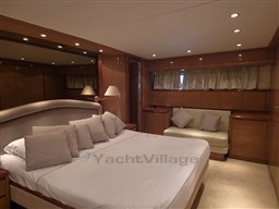 VERSILCRAFT - FALCON 80 - interiors