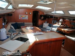 HUNTER MARINE - HUNTER 41 - interiors