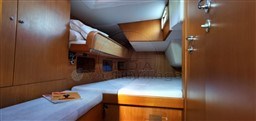 COMAR YACHTS - COMET 45s - interiors