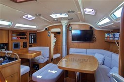 COMAR YACHTS - COMET 45s - interiors