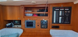 COMAR YACHTS - COMET 45s - electronic