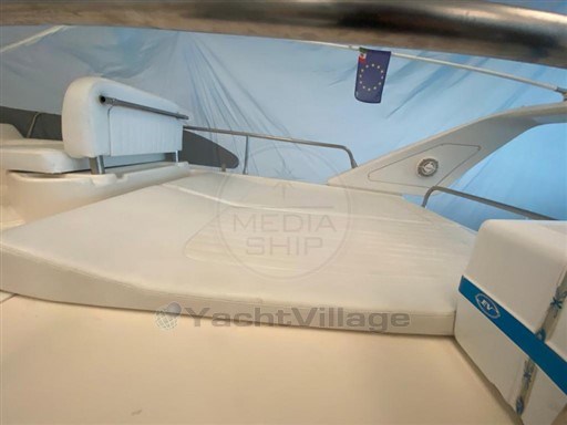 AZIMUT YACHTS - AZIMUT 43 - exteriors