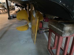 AZIMUT YACHTS - AZIMUT 43 - exteriors