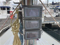 COMAR YACHTS - COMET 41S - electronic