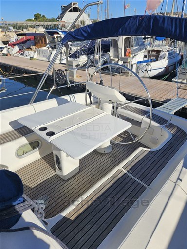 JEANNEAU - SUN ODYSSEY 42.2 - exteriors