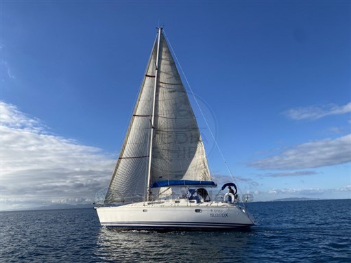 JEANNEAU - SUN ODYSSEY 42.2 - exteriors