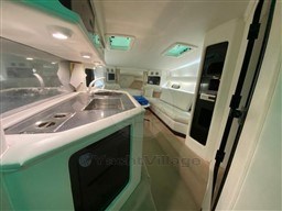 FOUNTAIN POWERBOATS - FOUNTAIN 47 - interiors