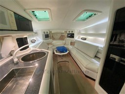 FOUNTAIN POWERBOATS - FOUNTAIN 47 - interiors