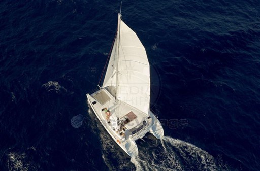 LAGOON YACHTS - LAGOON 380 - exteriors