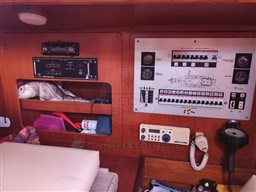 COMAR YACHTS - COMET 12 - electronic