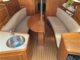JEANNEAU - SUN ODYSSEY 32.2 - interiors