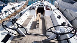 SOLARIS YACHTS - SOLARIS 42 - exteriors