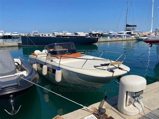 INVICTUS YACHT - INVICTUS CX270 - exteriors